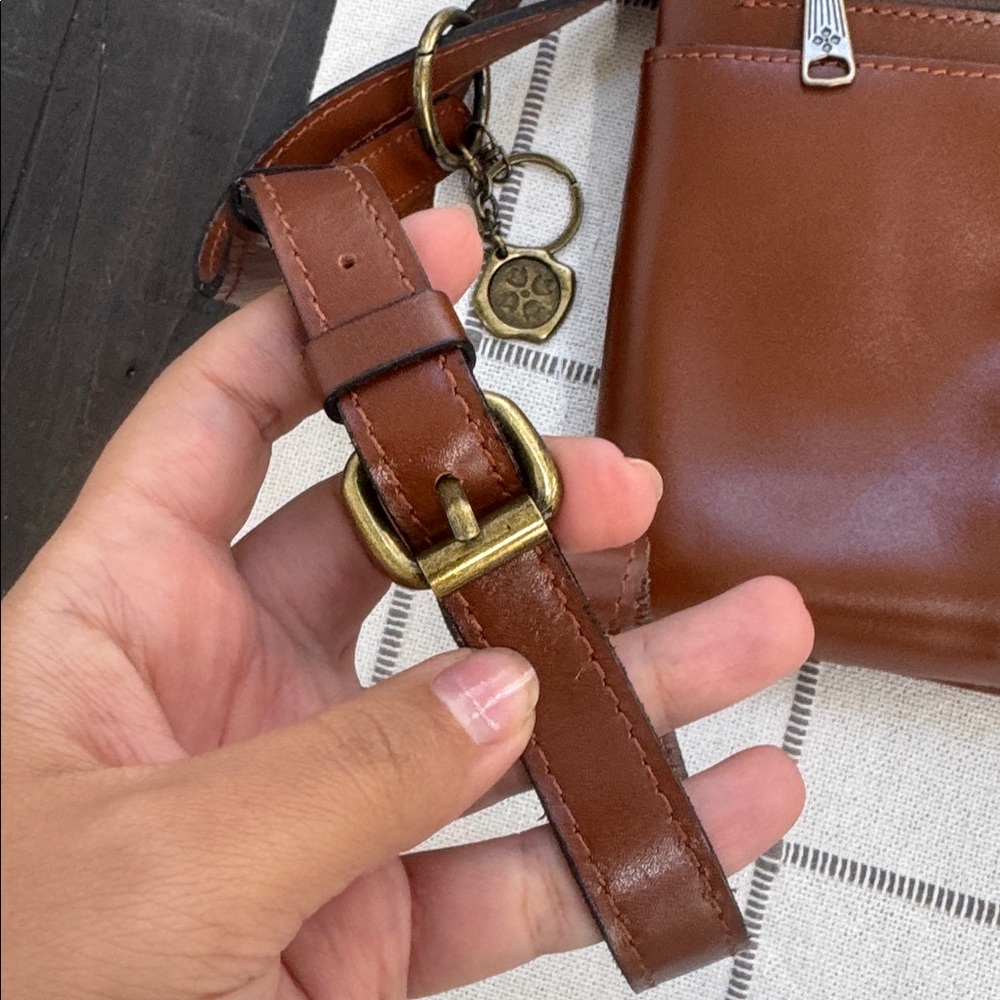 Patricia Nash Brown 100% Leather Crossbody Bag Flap Saddle Purse. EUC - Picture 4 of 11